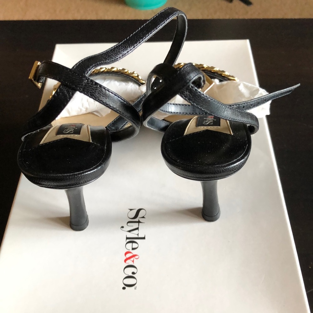 Style & Co Heels - Picture 3 of 5